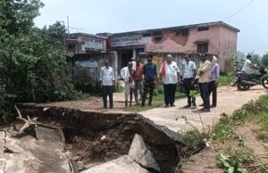 घटिया निर्माण के चलते जमुनया का पुल ध्वस्त