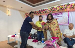प्रशासन को जिम्मेदार और जवाबदेह बनाते हैं पत्रकार: हिमांशी