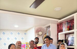 विधायक ललिता यादव ने विधानसभा के विभिन्न क्षेत्रों से आए लोगों की समस्या सुनी और उनका निवारण किया