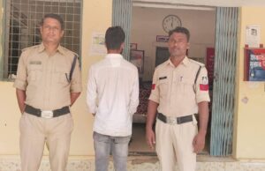 सिविल लाइन पुलिस ने मोबाइल चोर को किया गिरफ्तार, 2 मोबाइल फोन बरामद