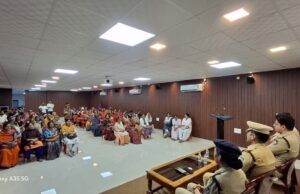 छतरपुर पुलिस की नवीन पहल — “सशक्त नारी” अभियान के तहत महिलाएं भी गोपनीय तौर पर अवैध गतिविधि संबंधी सूचना व शिकायत कर सकेंगी साझा