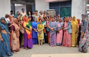 महिलाओ का पुलिस से जन संबाद का सयोजन बमीठा थाना किया गया