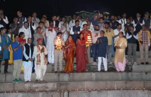 धरम सागर तालाब घाट में हुआ दीपोत्सव समारोह11 हजार दीप प्रज्जवलित, भगवान श्रीराम केन्द्रित भजन संध्या का आयोजन