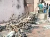 डोमिनोज की 8 इलेक्ट्रिक स्कूटी जलकर खाक, बस स्टैंड इलाके में मची अफरा-तफरी